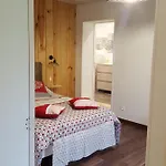 Chez Alexandra Bed & Breakfast Louchats