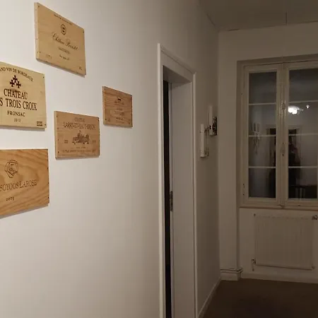 Chez Alexandra Louchats