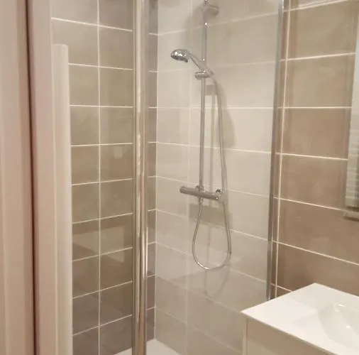 Chez Alexandra Bed & Breakfast